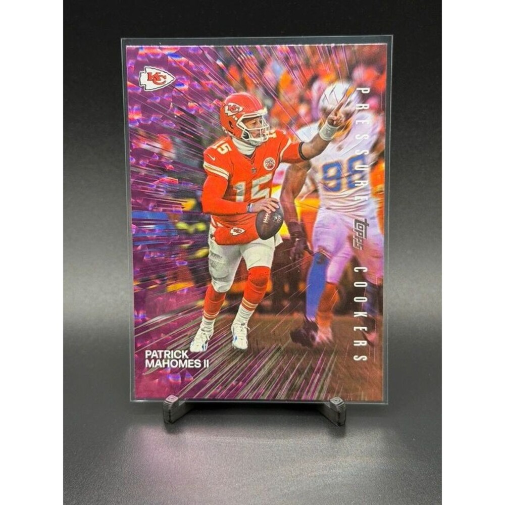 2026 Topps Football Patrick Mahomes II Pressure Cookers Pink Crackle Foil SSP #P